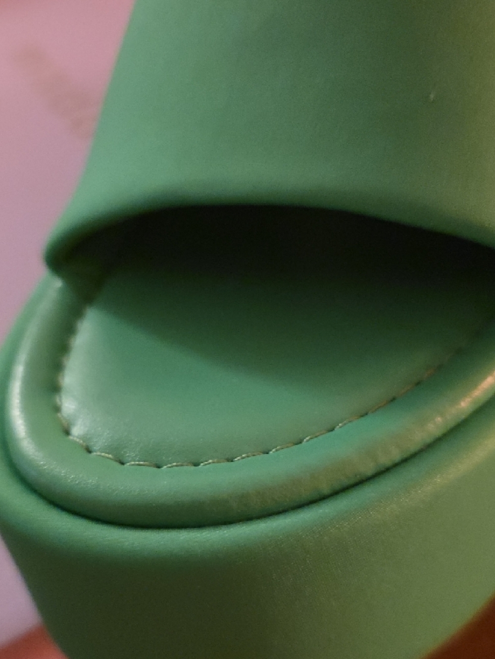 Madden Girl Bright Green Platform Slide - Picture 6 of 6